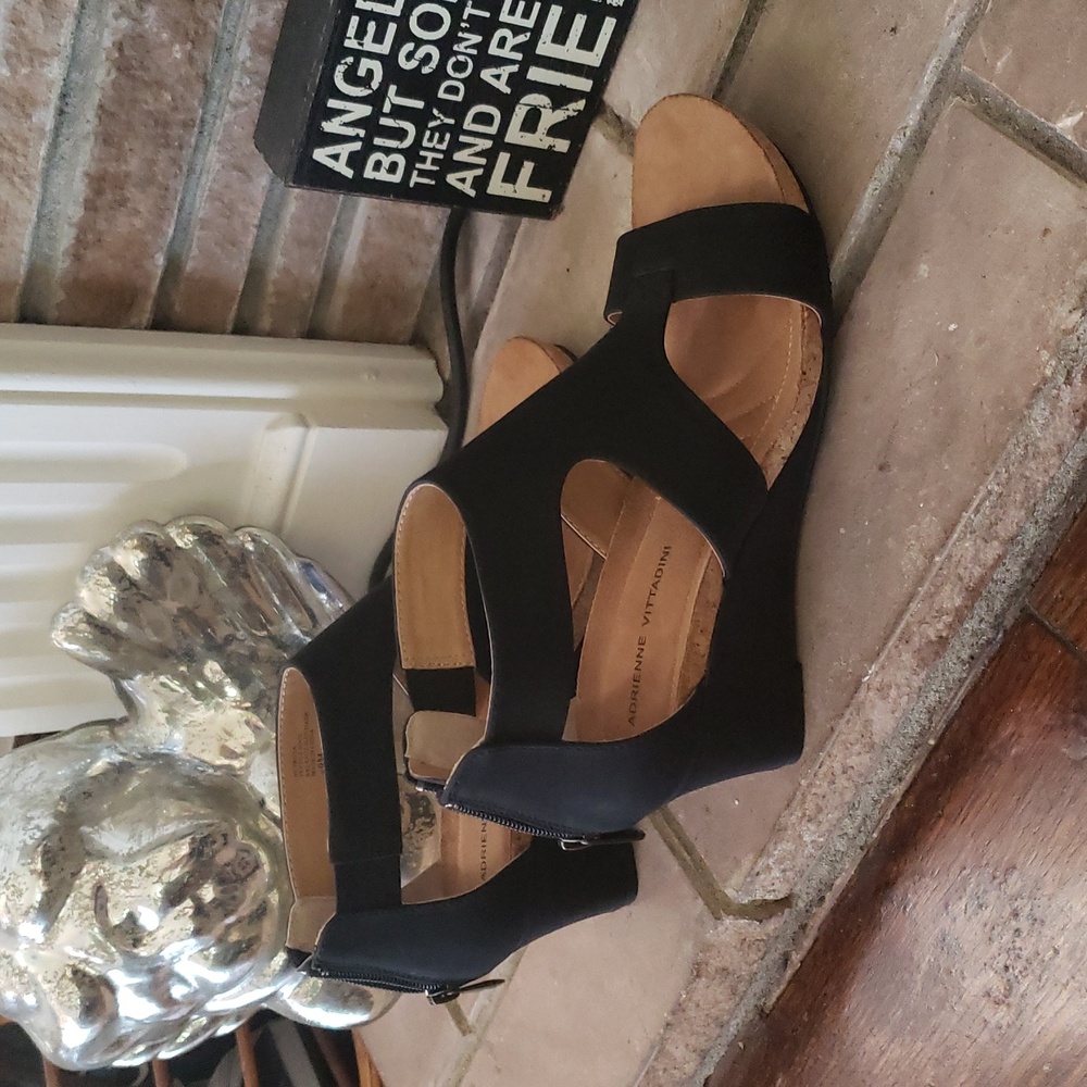 Adrienne Vittadini Tricia Wedge Size 9 - Picture 6 of 13